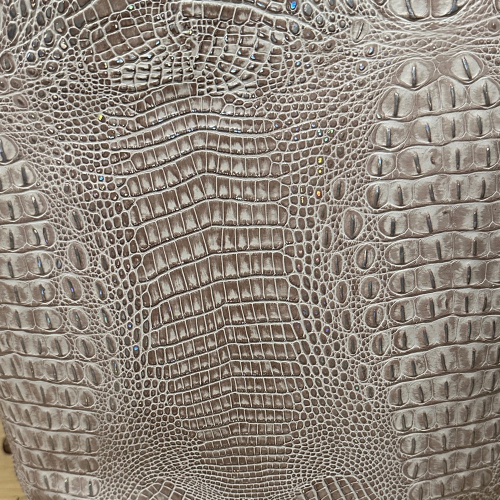 Brahmin Crocodile-Embossed Cream Shoulder Bag - Picture 5 of 8